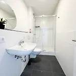 Modern Living Homestay Karlsbad